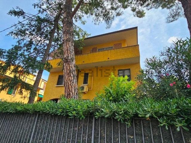 Appartamento in vendita di 71 m² in Via Emilia Levante, 158