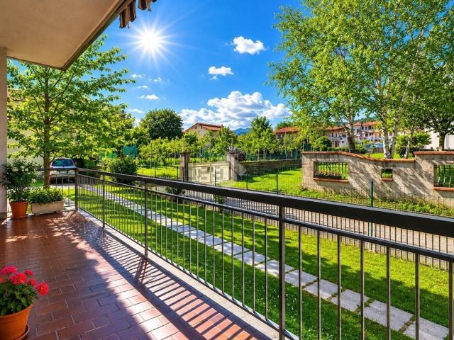 Appartamento in vendita di 72 m² in Via Nazionale Cisa, 30
