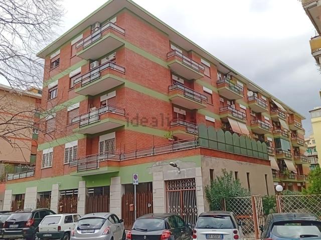 Appartamento in vendita di 72 m² in Via Pietro Sensini, 36