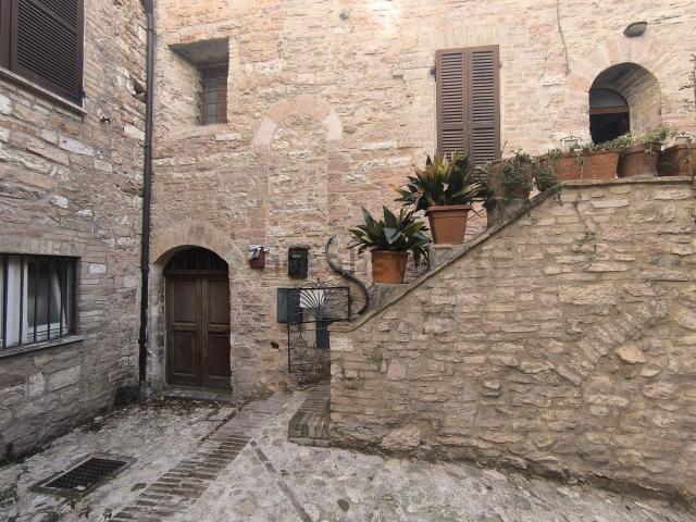 Appartamento in vendita di 72 m² in Via Due Ponti
