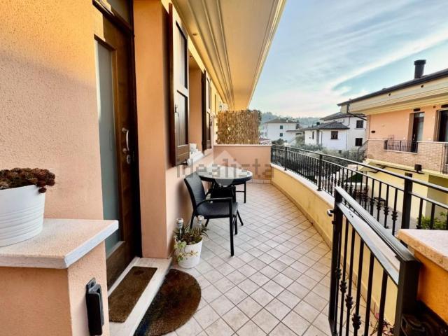 Appartamento in vendita di 72 m² in Via Provinciale le Uso, 87