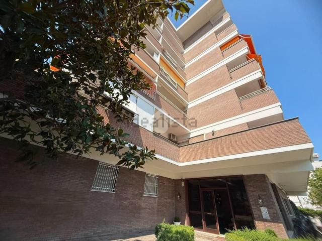 Appartamento in vendita di 72 m² in Viale Finale Ligure, 5