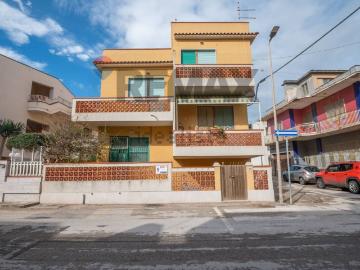 Appartamento in vendita di 72 m² in Viale Lido, 89