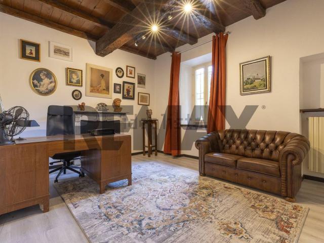Appartamento in vendita di 735 m² in Via Gastaldi, 8