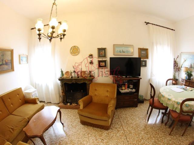 Appartamento in vendita di 77 m² in Calle a Venezia a Venezia a Venezia Ca&apos  d&apos Oro