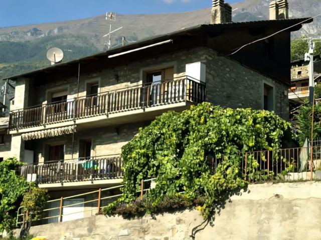 Appartamento in vendita di 77 m² in Frazione Capard