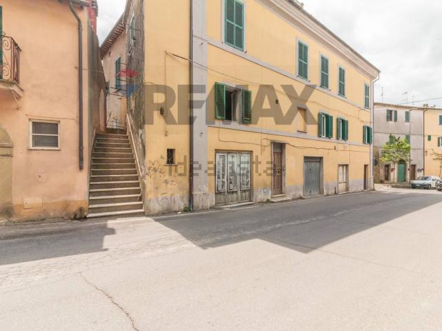 Appartamento in vendita di 77 m² in Piazza Cavalieri Vittorio Veneto, 6