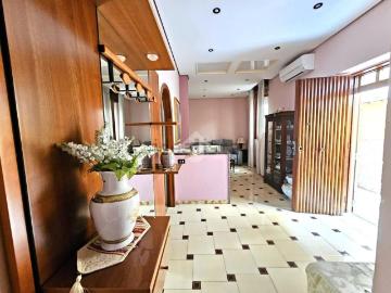 Appartamento in vendita di 77 m² in Piazza Ernesto Cesaro, 48