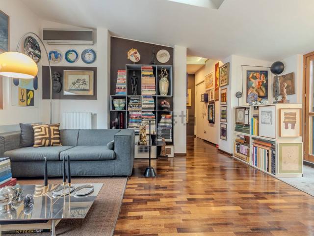 Appartamento in vendita di 77 m² in Piazza Giuseppe Garibaldi, 2