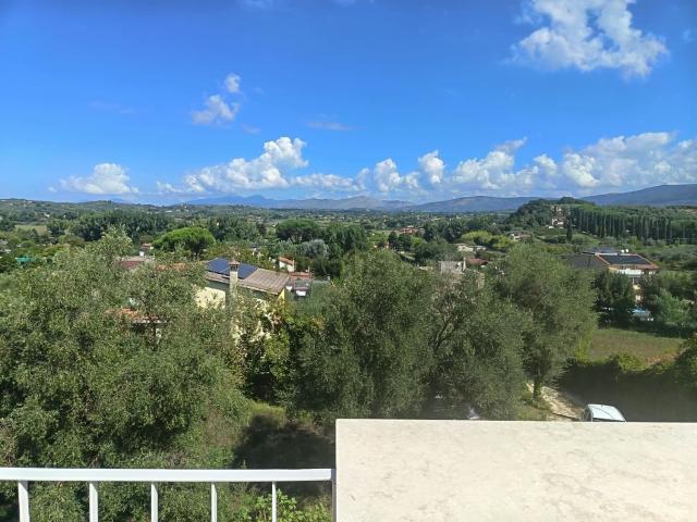Appartamento in vendita di 77 m² in Strada di Colle Pedeschiavo
