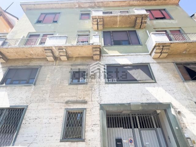 Appartamento in vendita di 77 m² in Via 7 Dormienti, 46