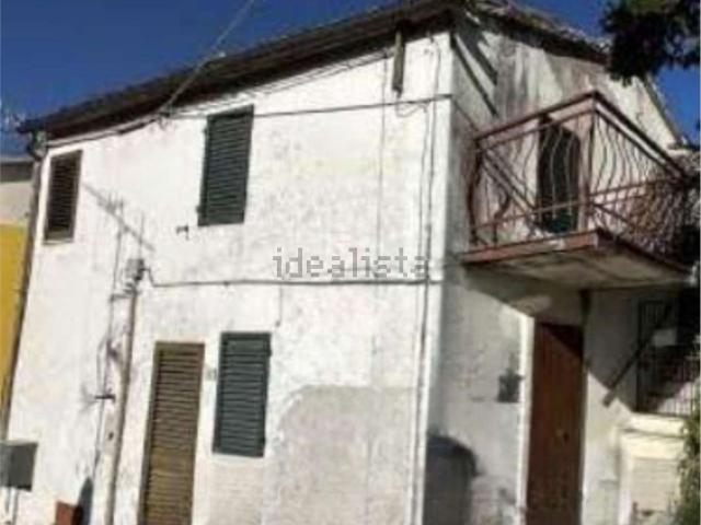 Appartamento in vendita di 77 m² in Via Ugo Foscolo, 44
