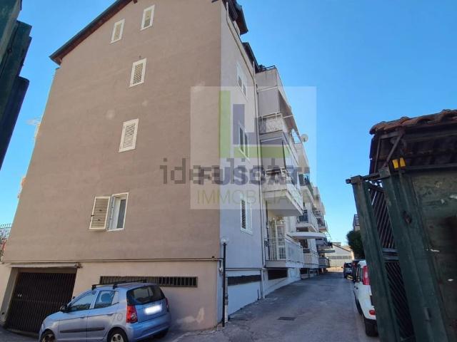 Appartamento in vendita di 77 m² in Via Venticinque Aprile, 5