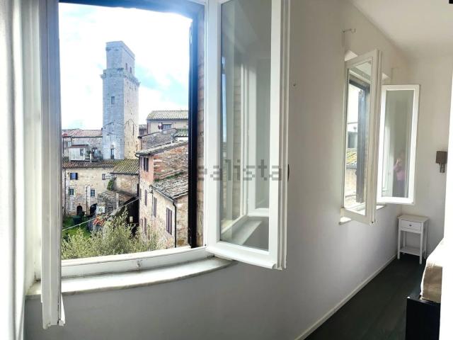 Appartamento in vendita di 77 m² in Via Vergine
