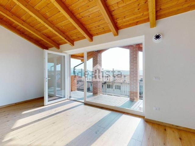 Appartamento in vendita di 77 m² in Via Vittorio Emanuele, 8