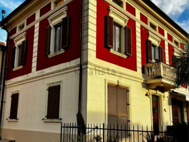 Appartamento in vendita di 77 m² in Via XXV Aprile, 8