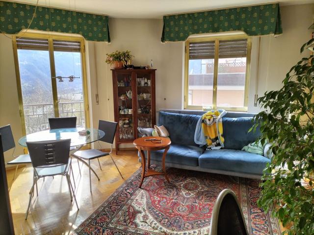 Appartamento in vendita di 77 m² in Via A. Vuillerminaz, 50