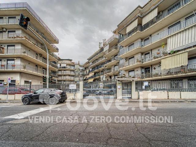 Appartamento in vendita di 77 m² in Via Ammiraglio Caracciolo, 108