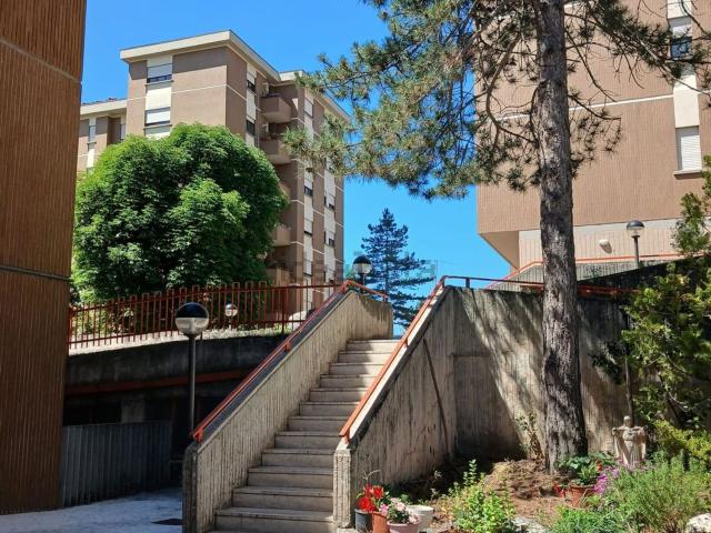 Appartamento in vendita di 77 m² in Via Angelo Colagrande, 1