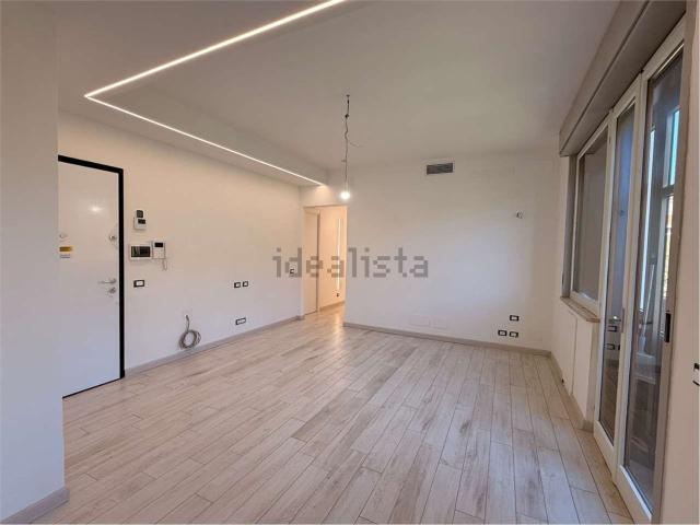 Appartamento in vendita di 77 m² in Via Antonio Pesenti, 78