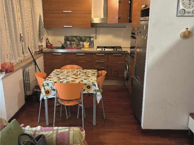 Appartamento in vendita di 77 m² in Via Asiago