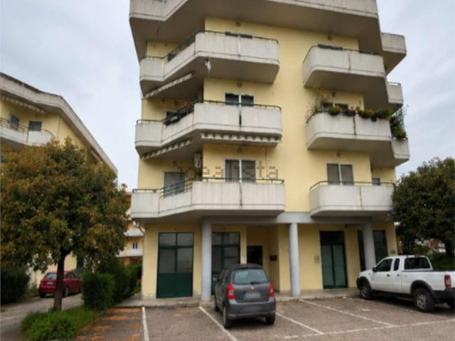 Appartamento in vendita di 77 m² in Via Benedetto Croce, 104