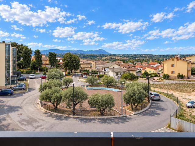 Appartamento in vendita di 77 m² in Via Brecciarola