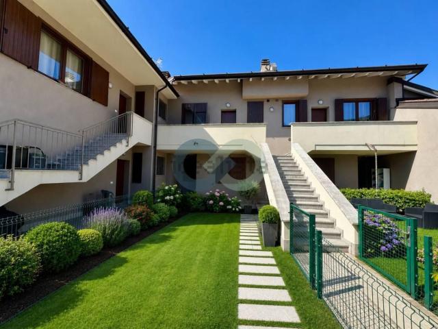 Appartamento in vendita di 77 m² in Via Carnighe