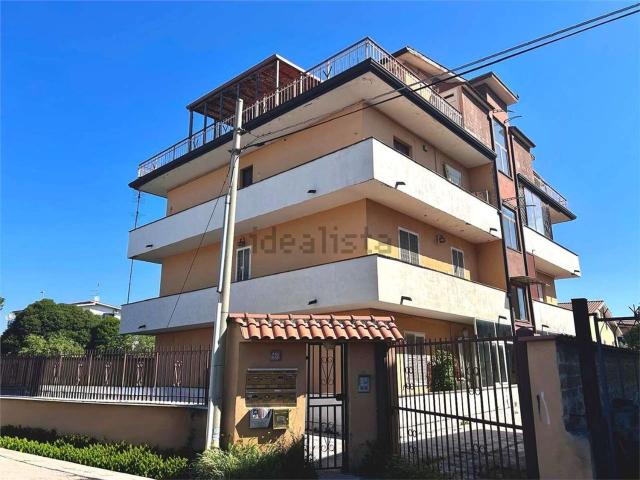 Appartamento in vendita di 77 m² in Via Castelbellino