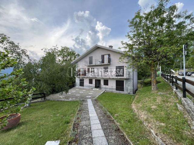 Appartamento in vendita di 77 m² in Via Colli, 1