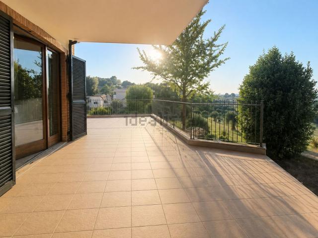 Appartamento in vendita di 77 m² in Via degli Ulivi