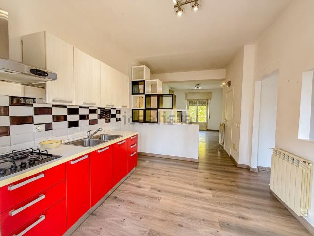 Appartamento in vendita di 77 m² in Via Emilia