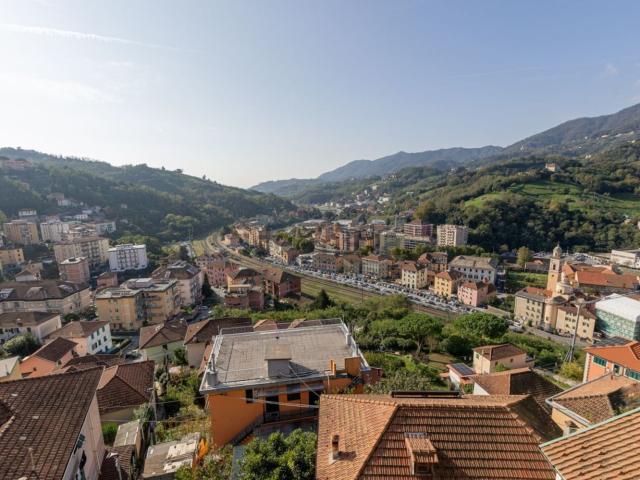 Appartamento in vendita di 77 m² in Via Fratelli Gazzo