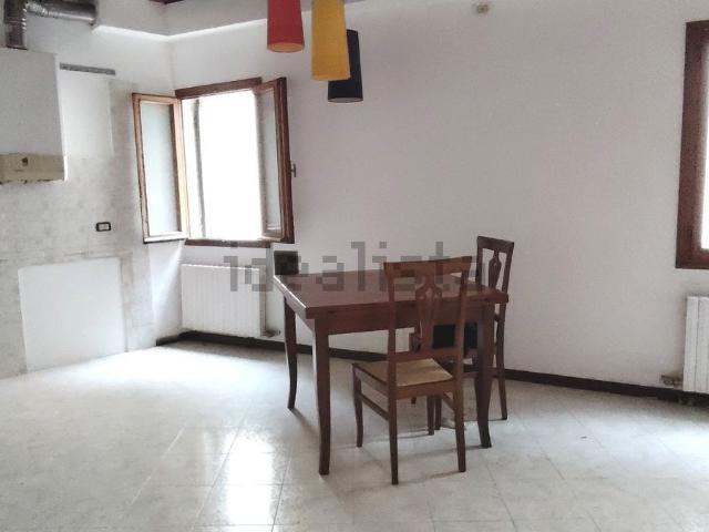Appartamento in vendita di 77 m² in Via Giuseppe Garibaldi