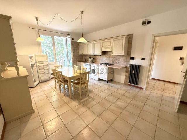 Appartamento in vendita di 77 m² in Via Giuseppe Perin