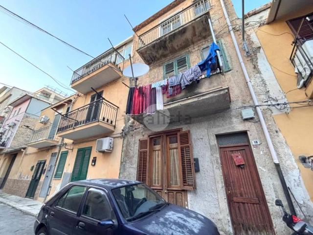 Appartamento in vendita di 77 m² in Via Goffredo Malaterra, 18