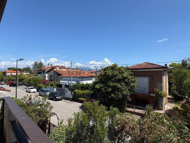 Appartamento in vendita di 77 m² in Via Guglielmo Oberdan, 52