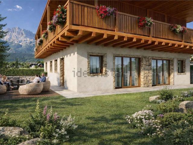 Appartamento in vendita di 77 m² in Via Ladinia, 25