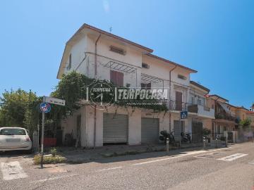 Appartamento in vendita di 77 m² in Via Michelangelo Zanotti