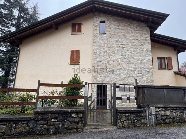Appartamento in vendita di 77 m² in Via Monte San Primo