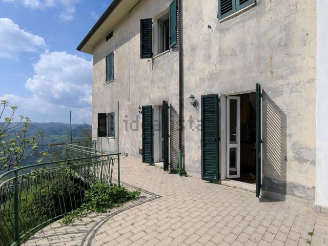 Appartamento in vendita di 77 m² in Via Montepetra Castello