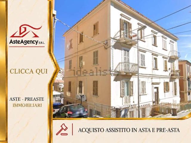 Appartamento in vendita di 77 m² in Via Nicola Nicolini, 11