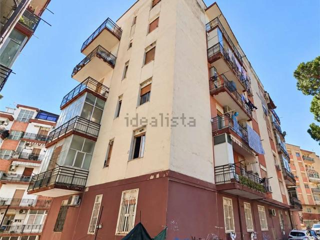 Appartamento in vendita di 77 m² in Via Pietro Castelli