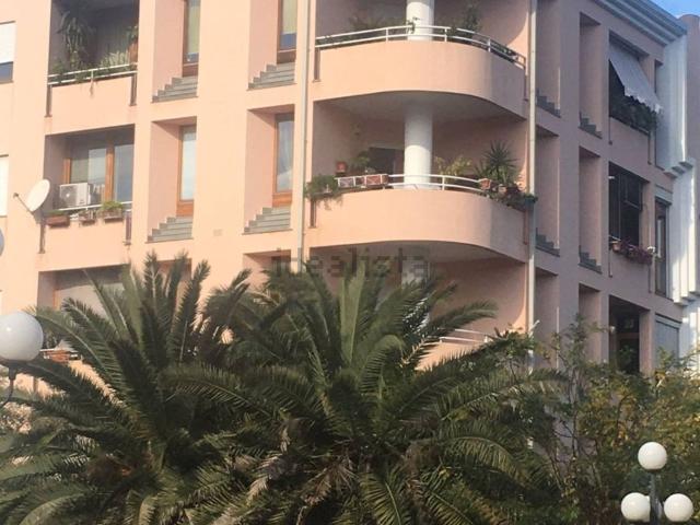 Appartamento in vendita di 77 m² in Via Repaci