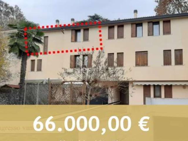 Appartamento in vendita di 77 m² in Via Schiavonesca