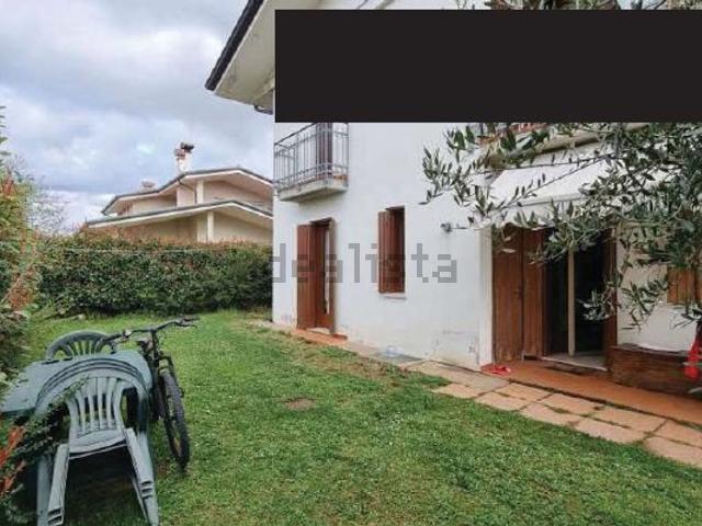 Appartamento in vendita di 77 m² in Via Sant&apos Anna, 23