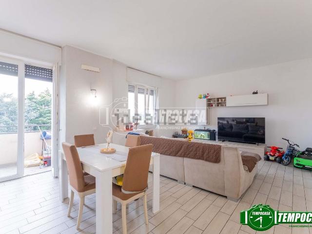 Appartamento in vendita di 77 m² in Via Simone da Corbetta