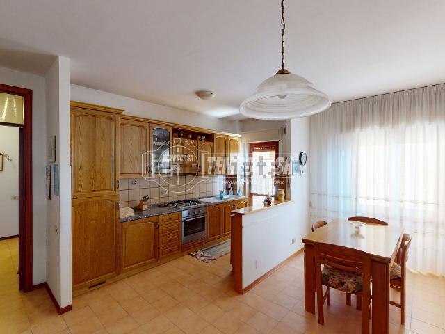 Appartamento in vendita di 77 m² in Viale Aldo Moro