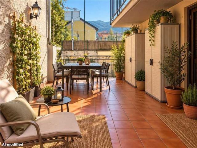 Appartamento in vendita di 77 m² in Viale della Rimembranza, 5