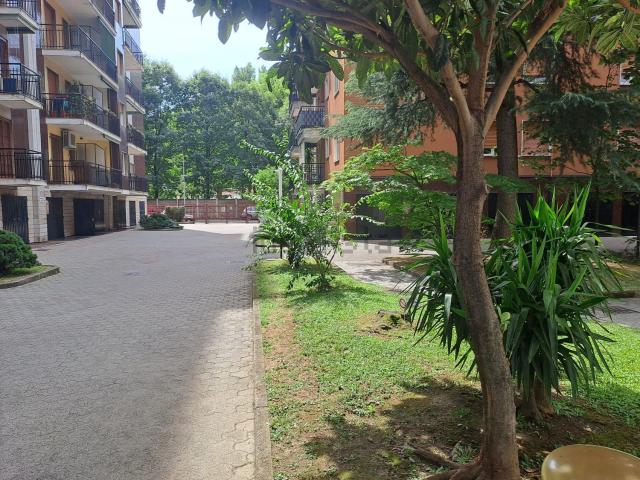 Appartamento in vendita di 77 m² in Viale Fulvio Testi, 176